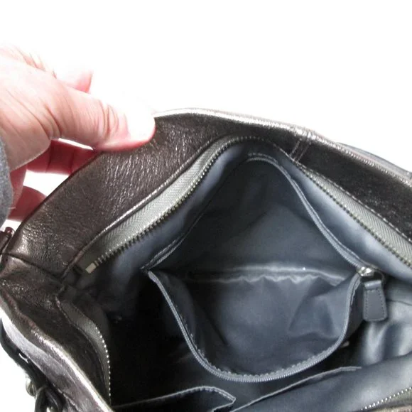 Coach Metallic Silver Hobo Purse No. L117B-F17166 Pre-owned Excellent Co… - Picture 11 of 16